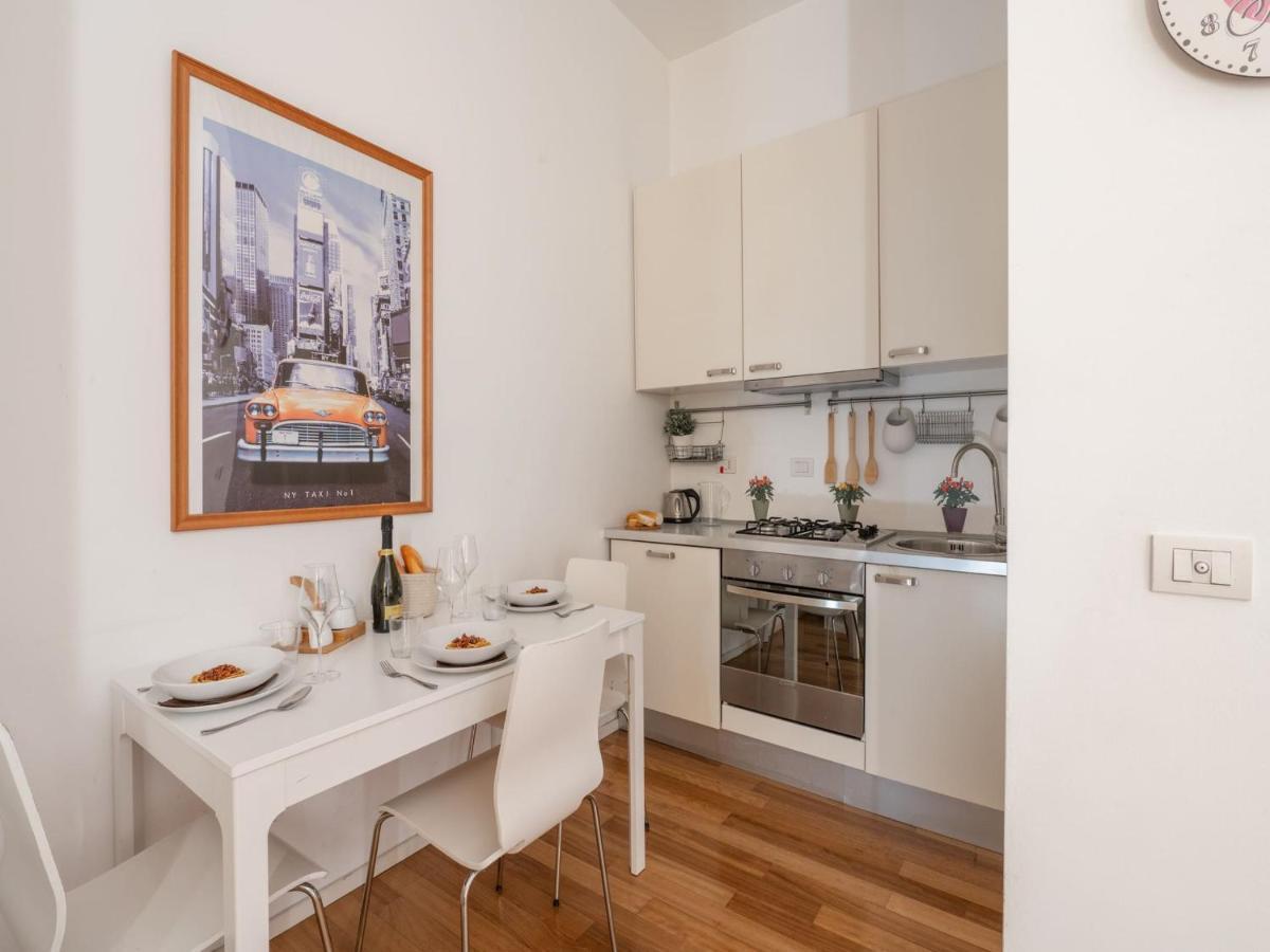 Comfortable One Bedroom Apartment in Milan Downtown Buitenkant foto