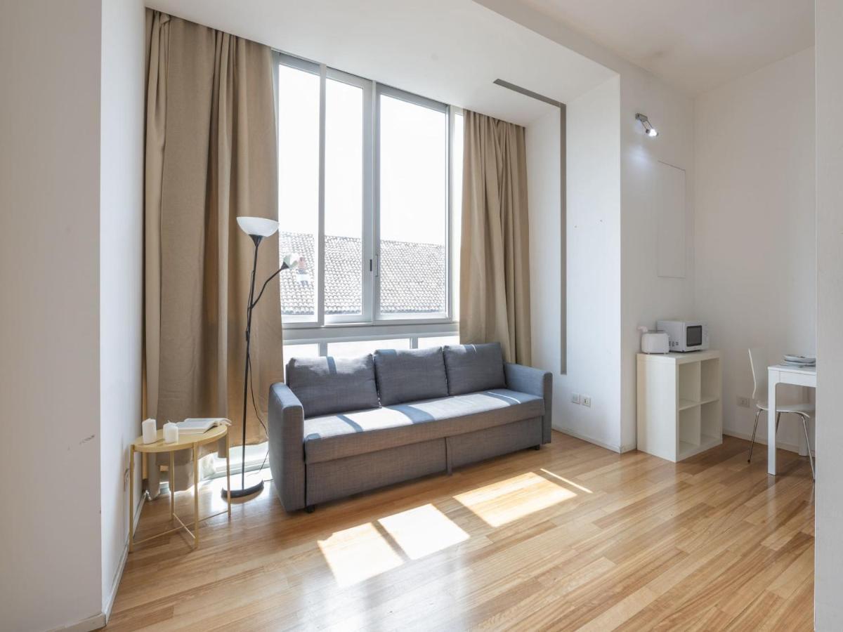 Comfortable One Bedroom Apartment in Milan Downtown Buitenkant foto