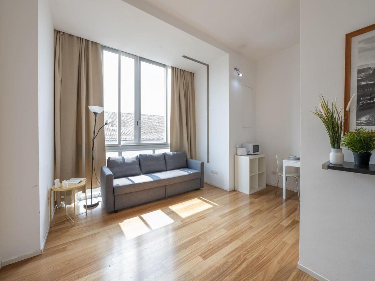 Comfortable One Bedroom Apartment in Milan Downtown Buitenkant foto